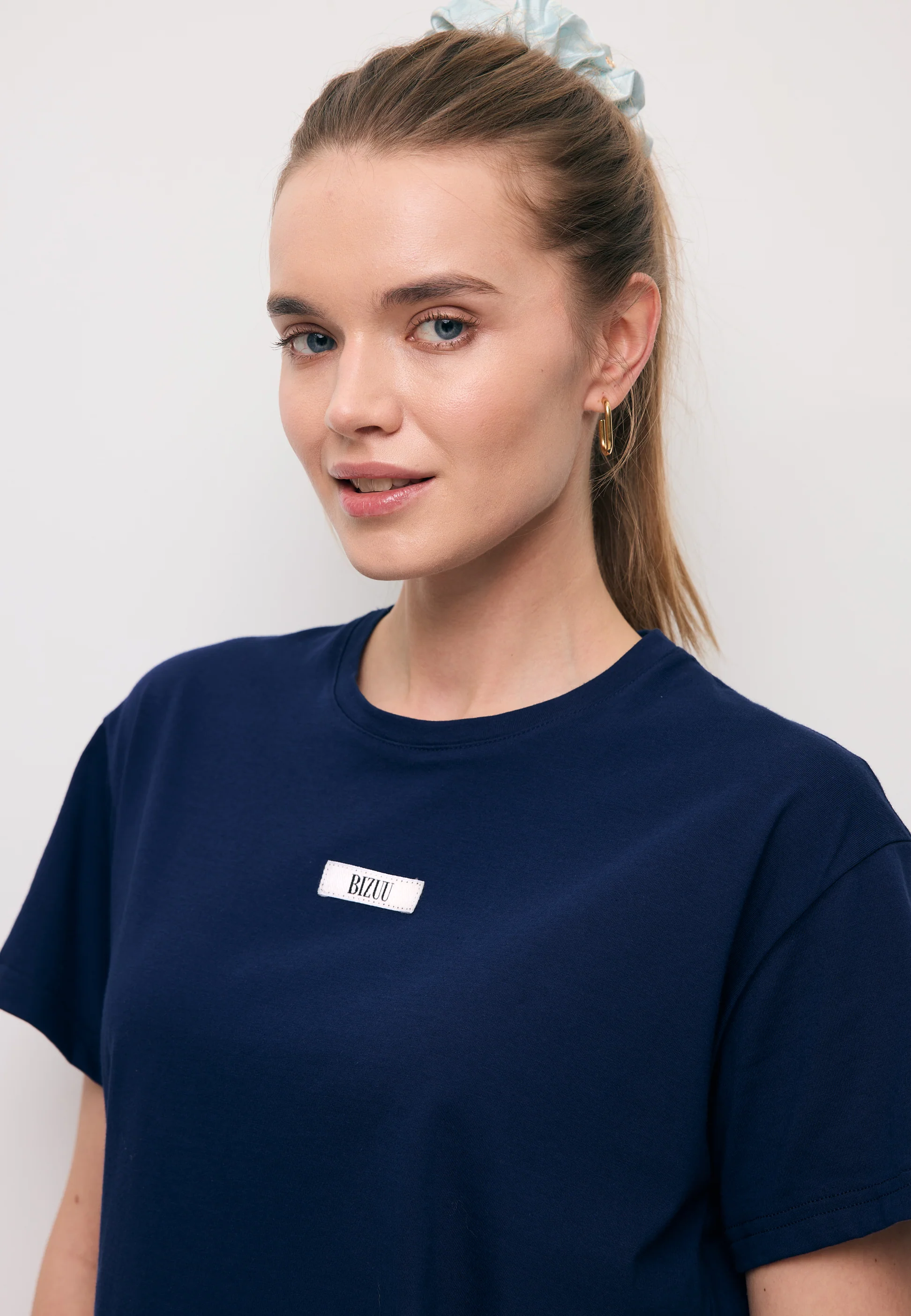 Bawełniany granatowy T-shirt z logo TISHALLE - Image 6