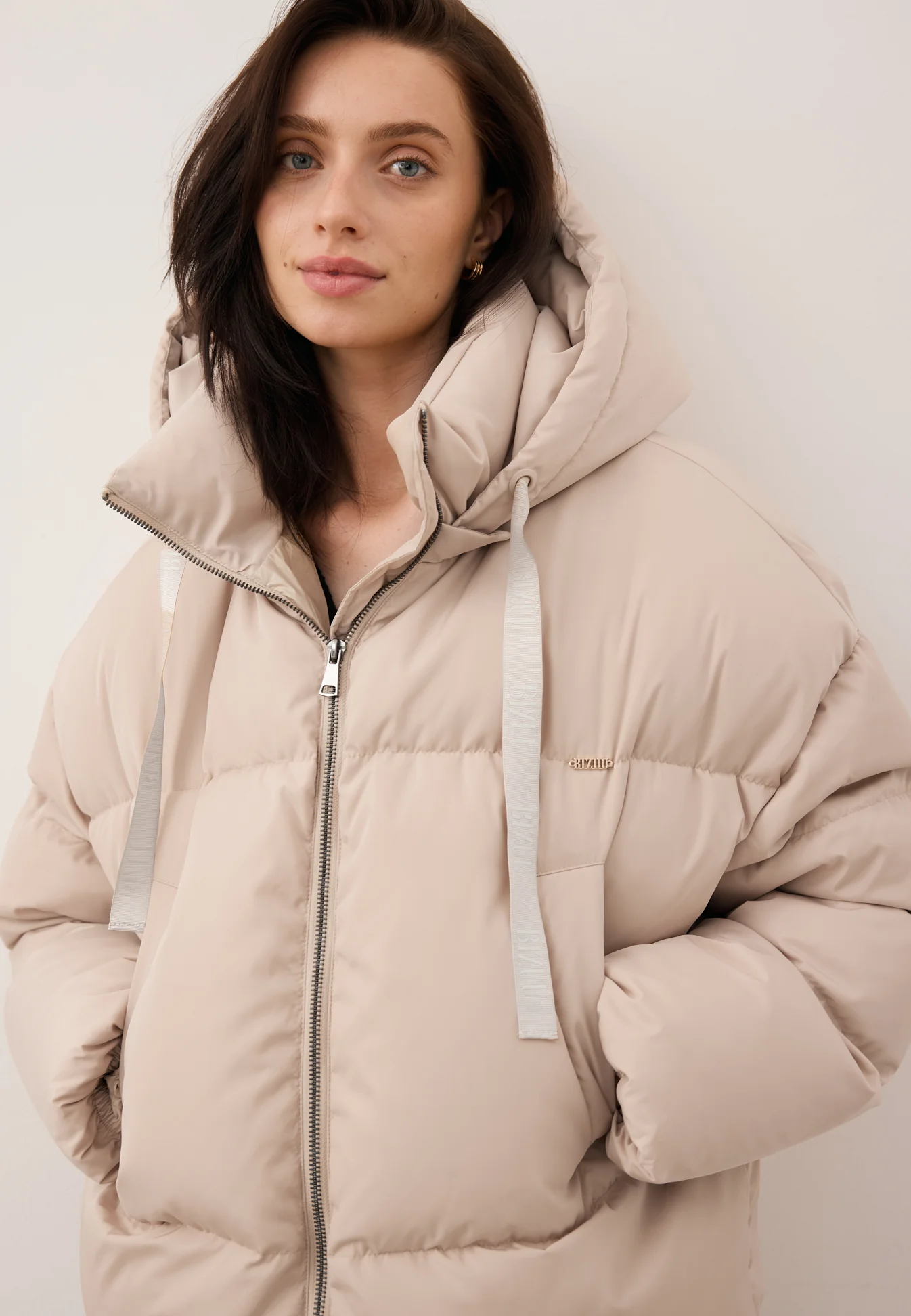 Beżowa kurtka puchowa oversize YOKO - Image 8