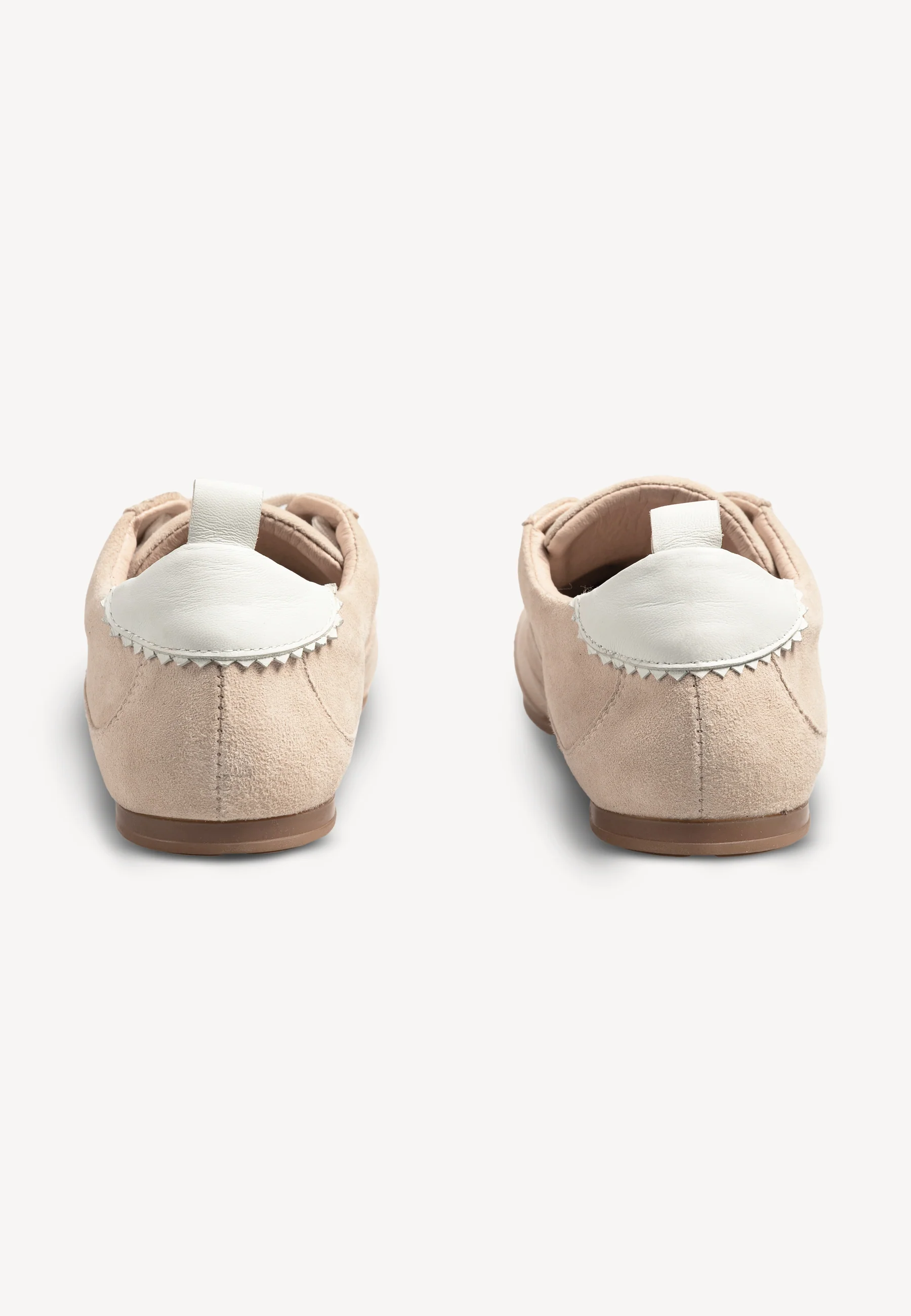 Beżowe zamszowe sneakersy damskie LEOLA - Image 6