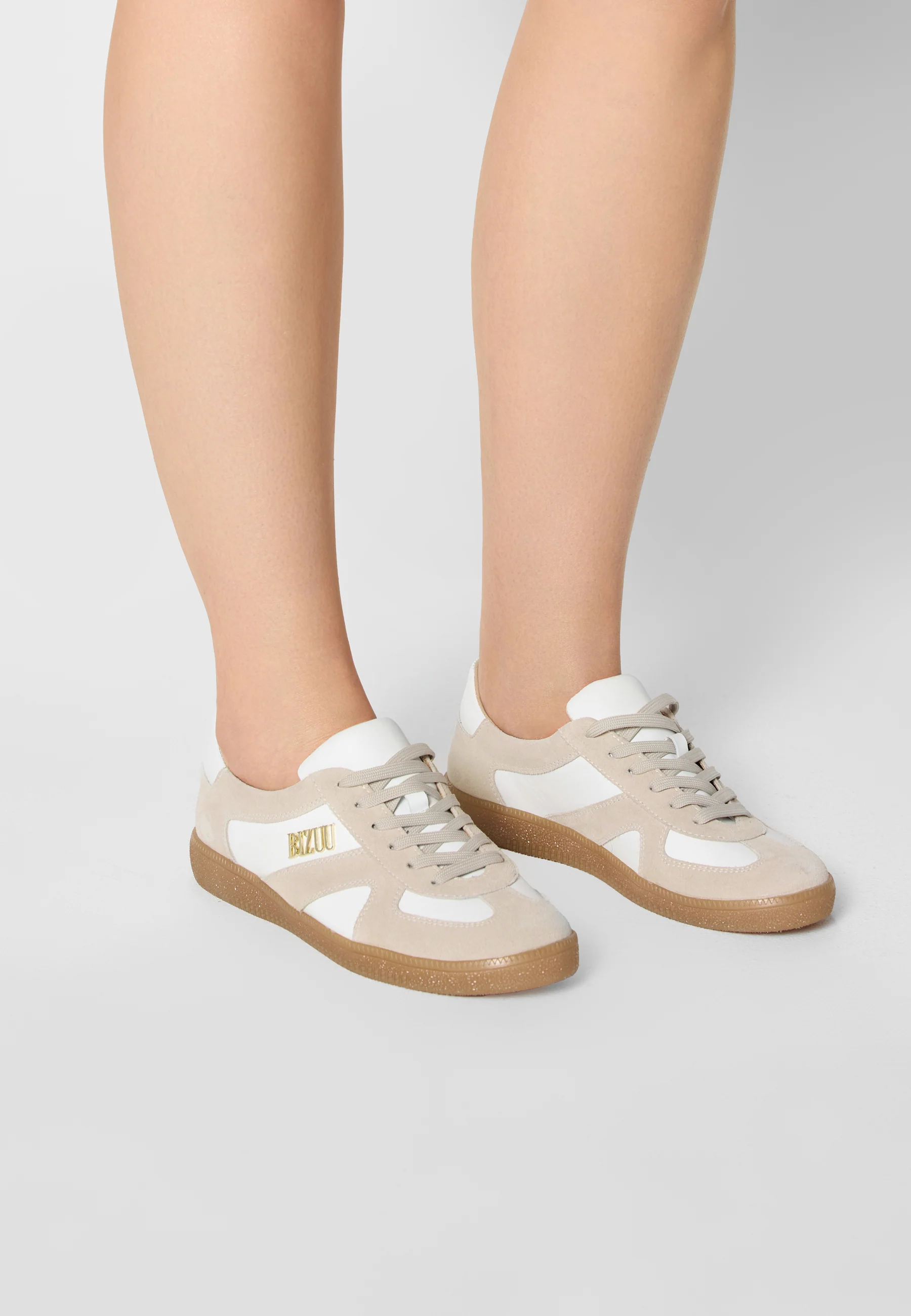Białe sneakersy damskie SODDY - Image 3