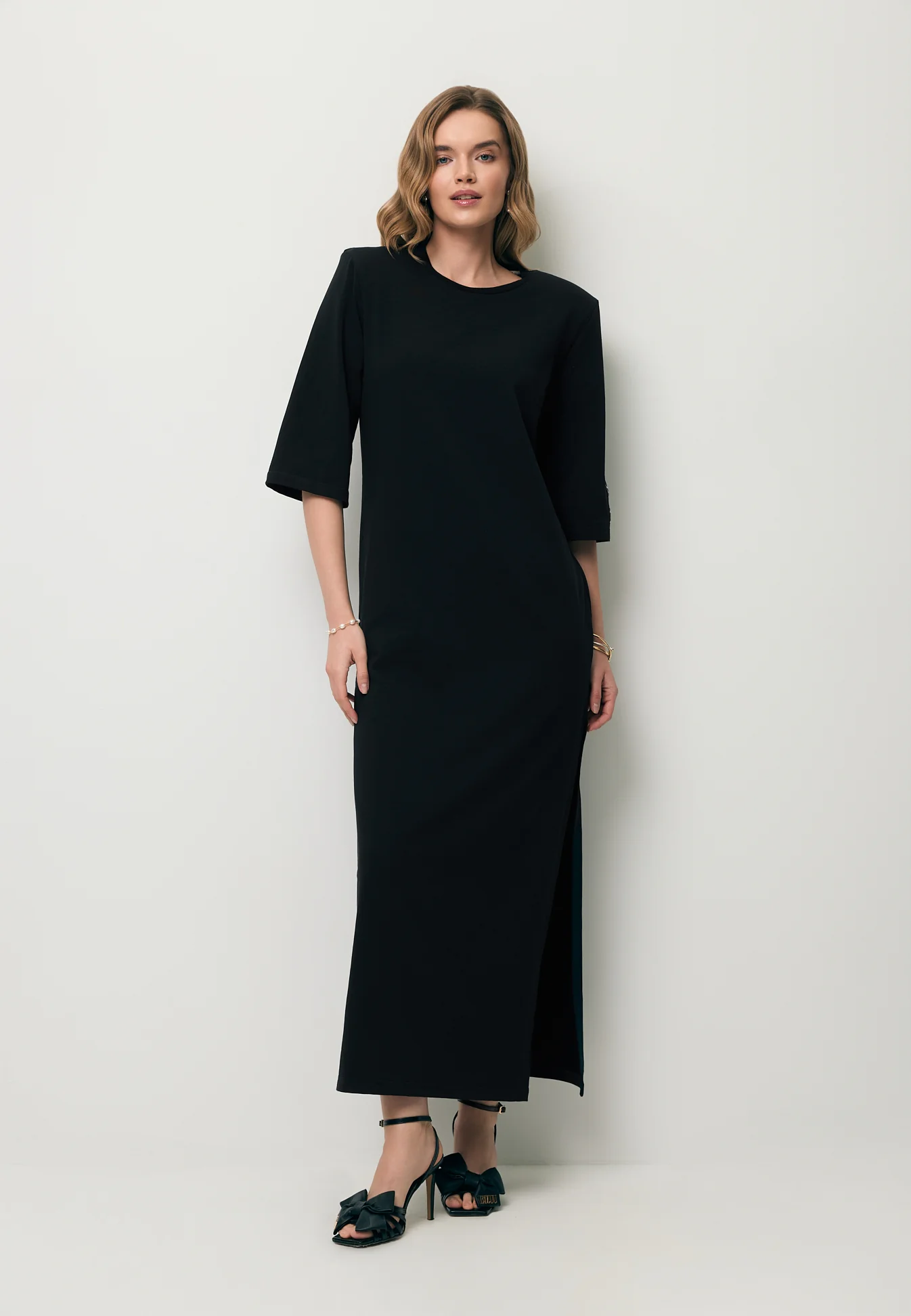 Czarna sukienka maxi z dzianiny JULISSA - Image 8