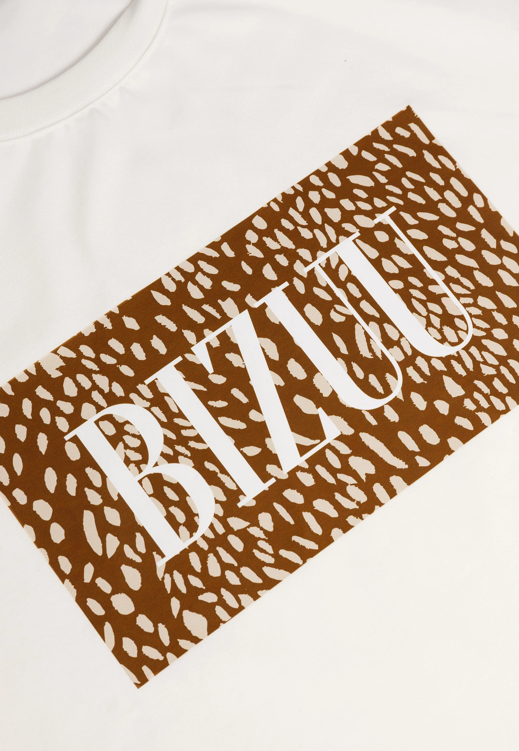 Kremowy T-shirt oversize z logo SIME - Image 5