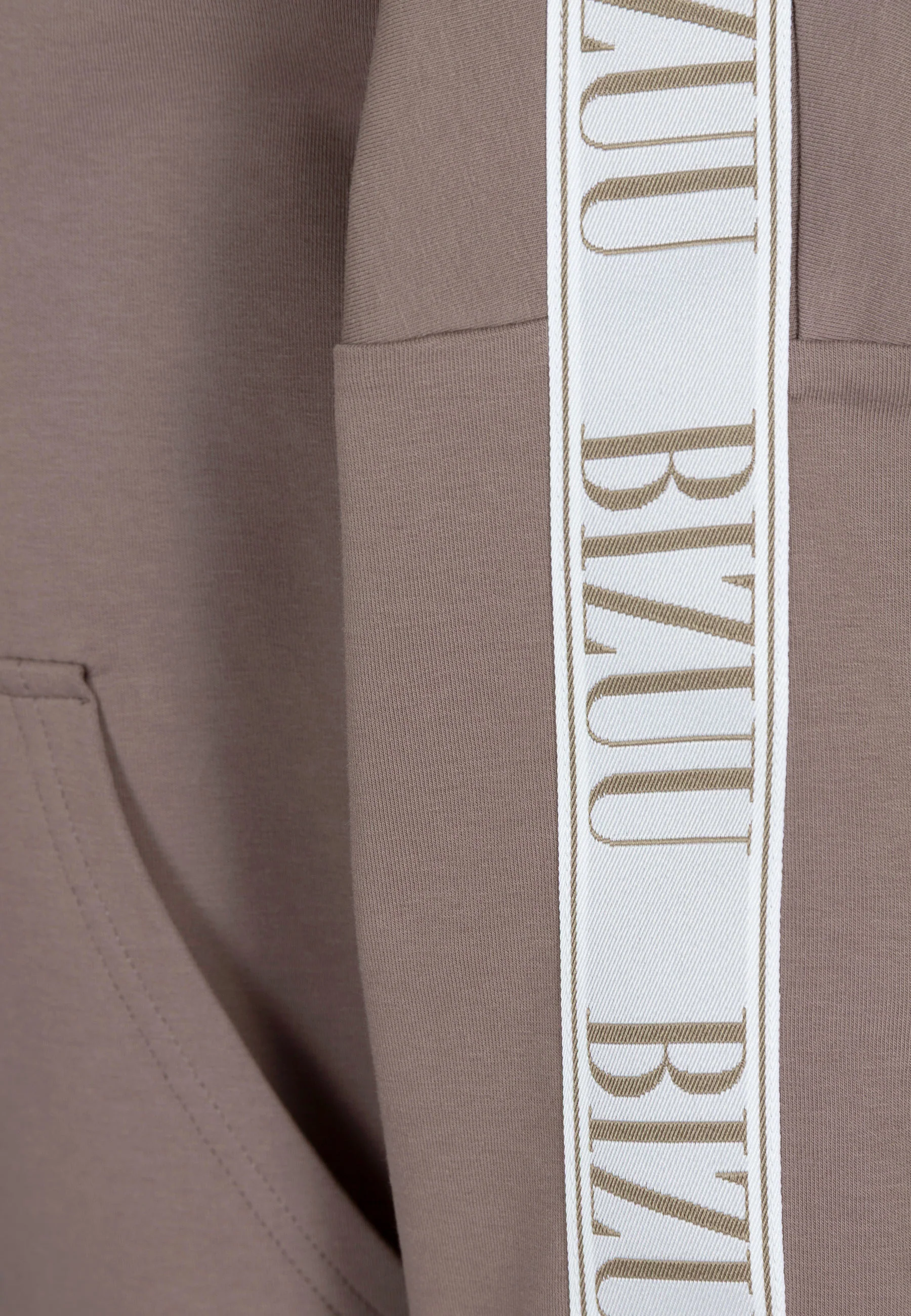 Oversizowa bluza z kapturem i logowaną taśmą MAYRA taupe - Image 5