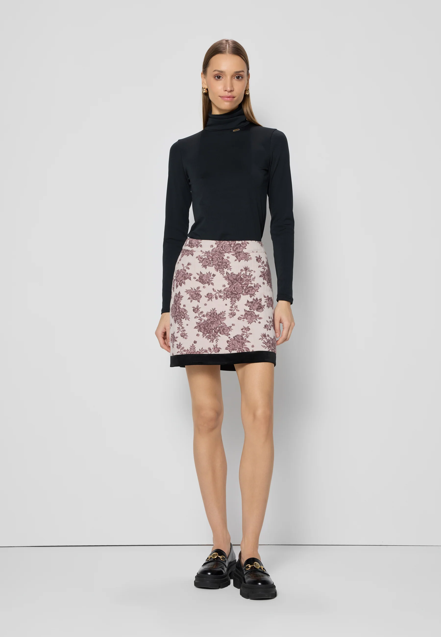 Różowa spódniczka mini w kwiaty ALLANI - Image 6