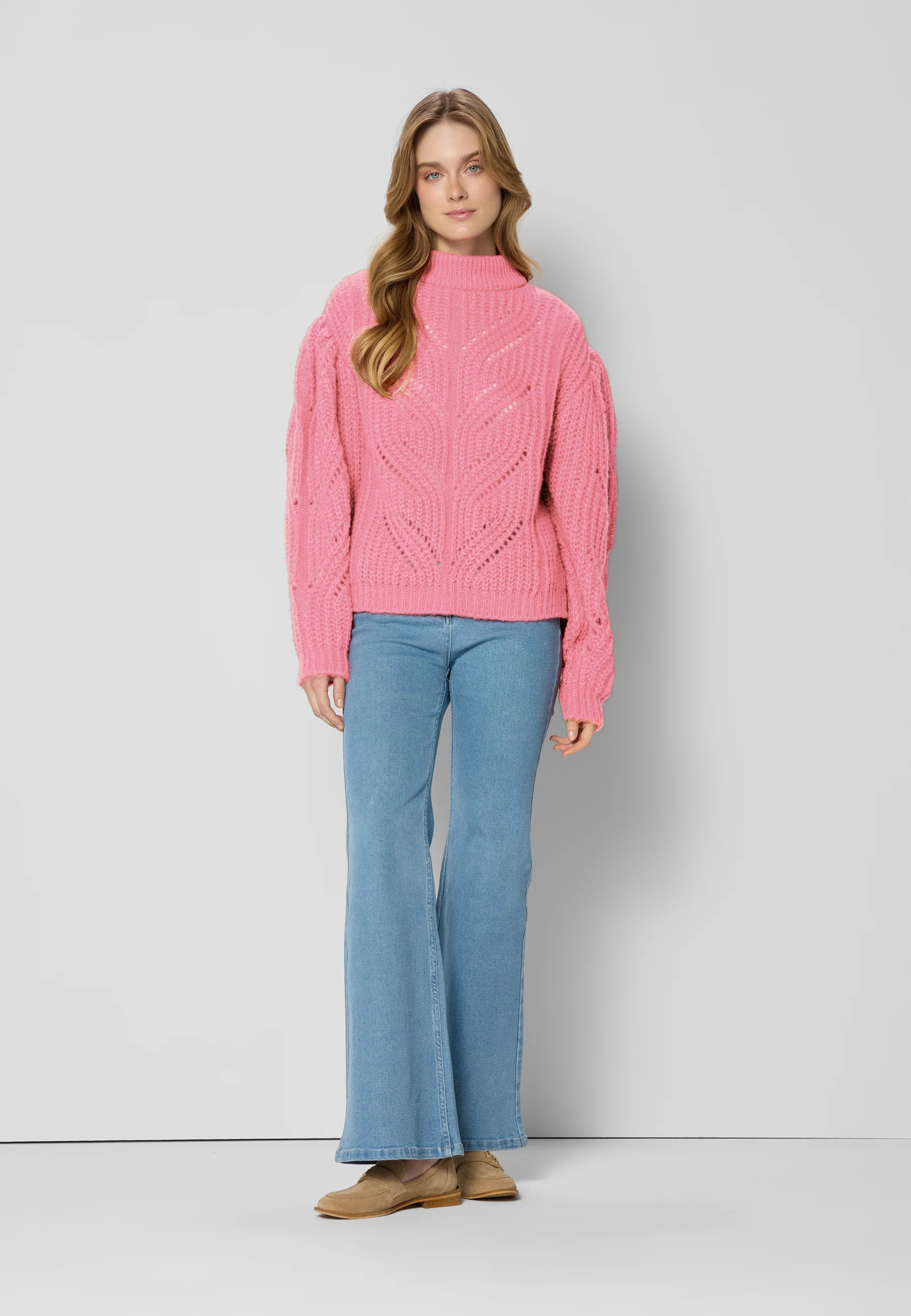 Sweter ażurowy oversize ROSSO różowy - Image 6